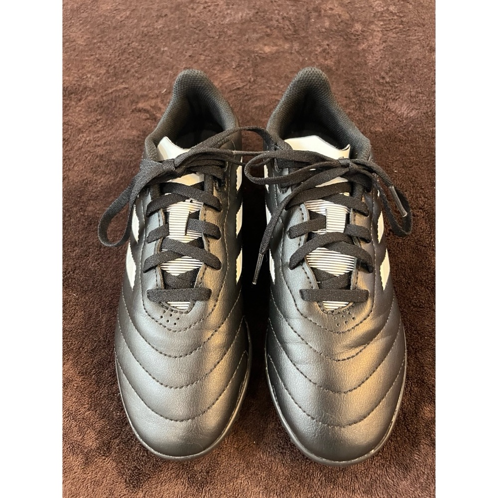 Adidas Goletto VIII Turf Soccer Shoes Cleats Black and White Size 5